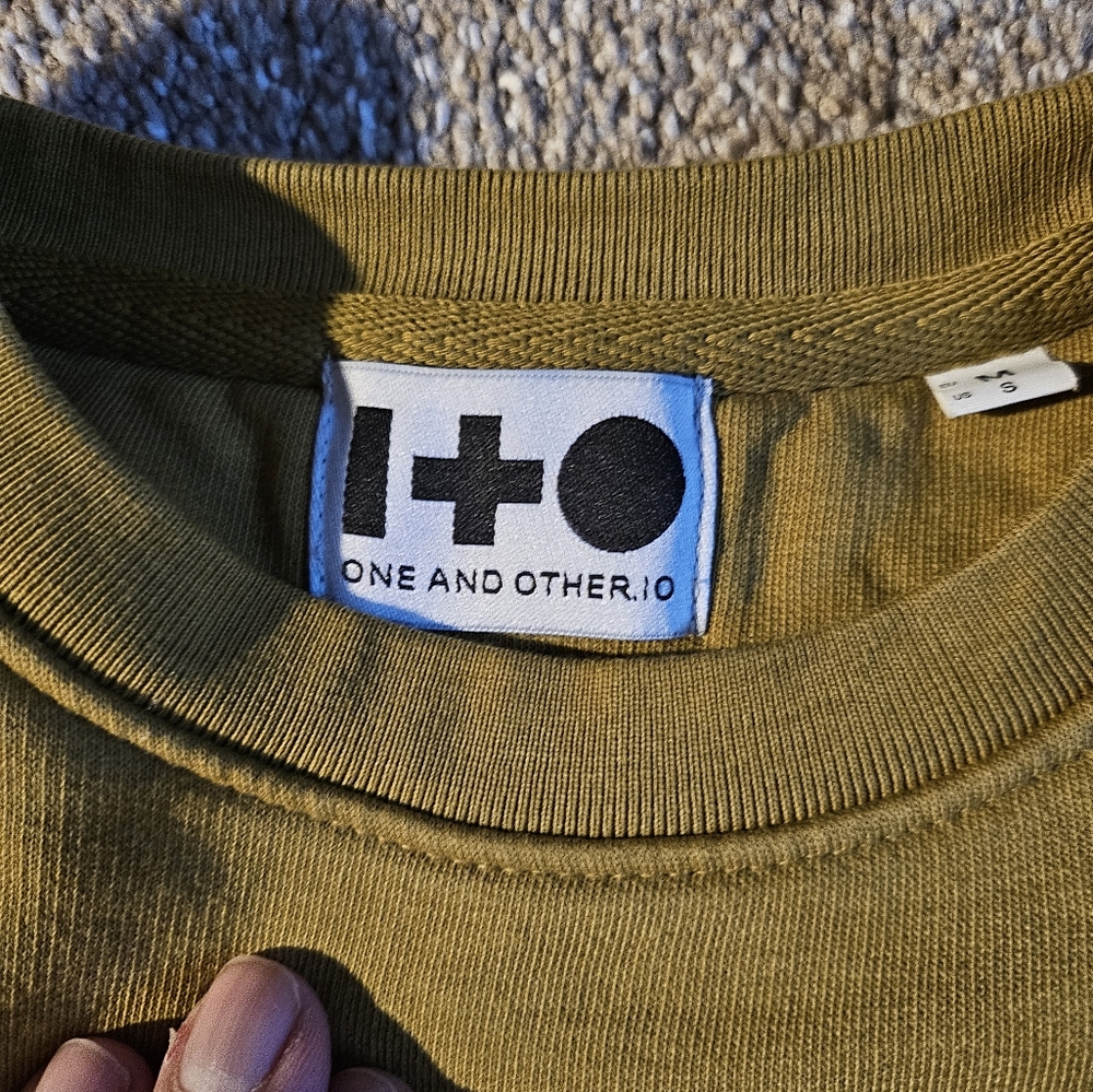 One & Other I.O UNISEX Sweat Shirt NWOT